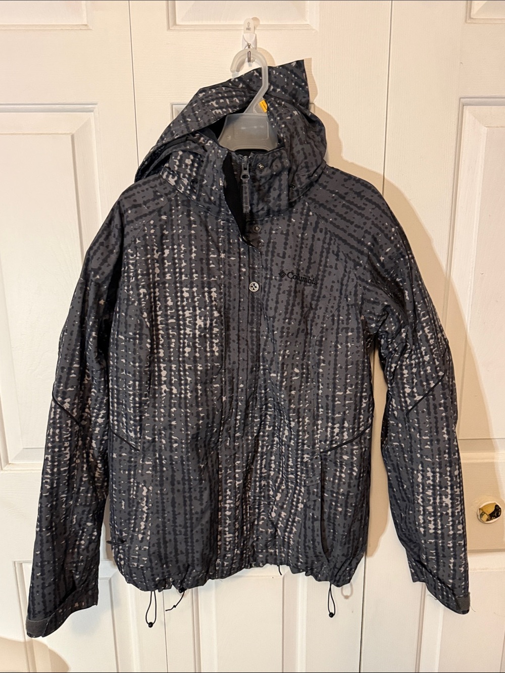 Columbia Sz M Omni Tech Hooded Ski Jacket removable fleece jacket GUC